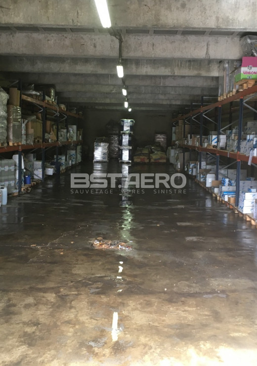 inondation fuel dans dépot