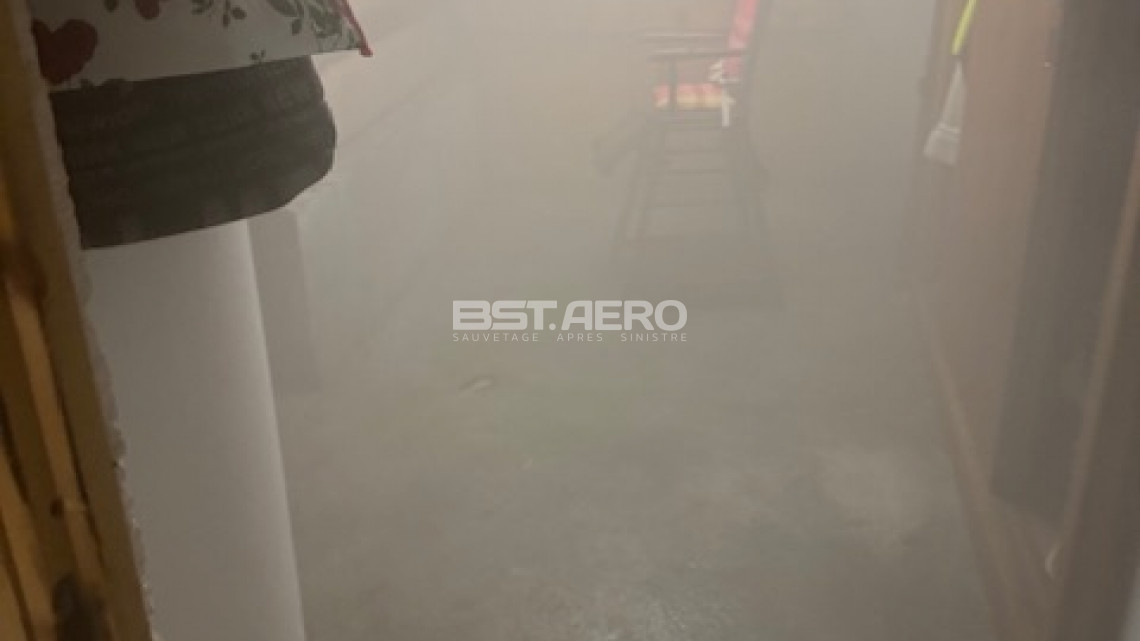 D&eacute;contamination olfactive compl&egrave;te des surfaces et de l&rsquo;air suite &agrave; un d&eacute;bordement fuel