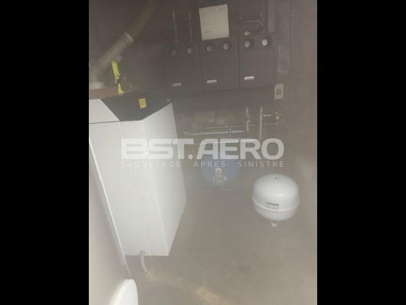 Neutralisation définitive d’une odeur de fioul dans un chalet alpin, résultat garanti et mesurable
